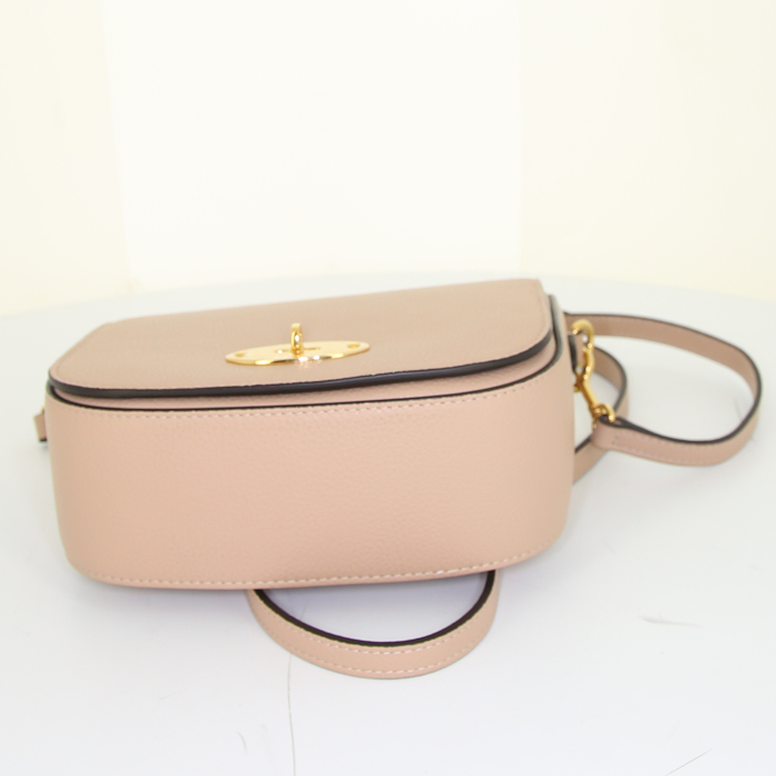 Sac bandoulière Mulberry Darley en cuir grainé beige - Detail D4