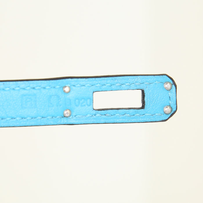 Hermes Birkin 25 cm handbag in blue Swift leather - Detail D4