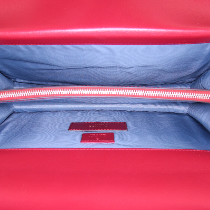 Bolso para llevar al hombro o en la mano Gucci Dionysus modelo grande en cuero rojo y dorado - Detail D3