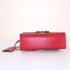 Bolso bandolera Gucci Padlock modelo pequeño en cuero Monogram rojo - Detail D5 thumbnail