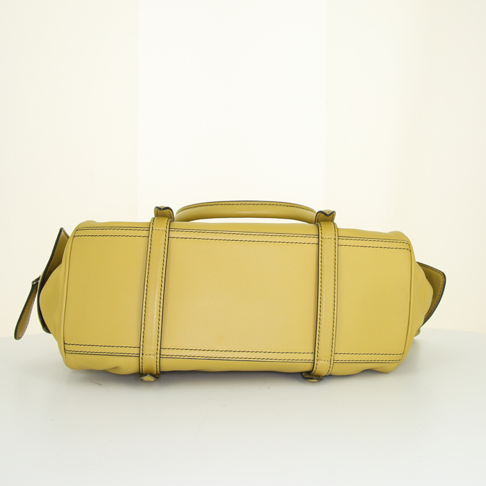 Bolso de mano Bottega Veneta Duo en cuero liso y cuero trenzado amarillo - Detail D4