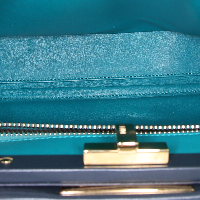 Fendi Peekaboo handbag in navy blue leather - Detail D3