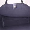 Saint Laurent shopping bag in black leather - Detail D2 thumbnail
