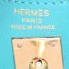 Hermes Kelly 25 cm handbag in green Swift leather - Detail D4 thumbnail
