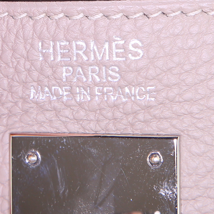 Hermes Kelly 35 cm handbag in tourterelle grey togo leather - Detail D4