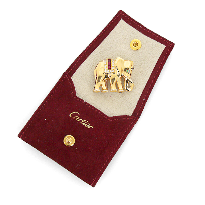 Spilla-ciondolo Cartier in oro giallo,  diamanti e rubini e smeraldo - Detail D2