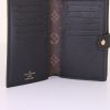 Louis Vuitton Pallas Compact wallet in brown monogram canvas and black leather - Detail D2 thumbnail