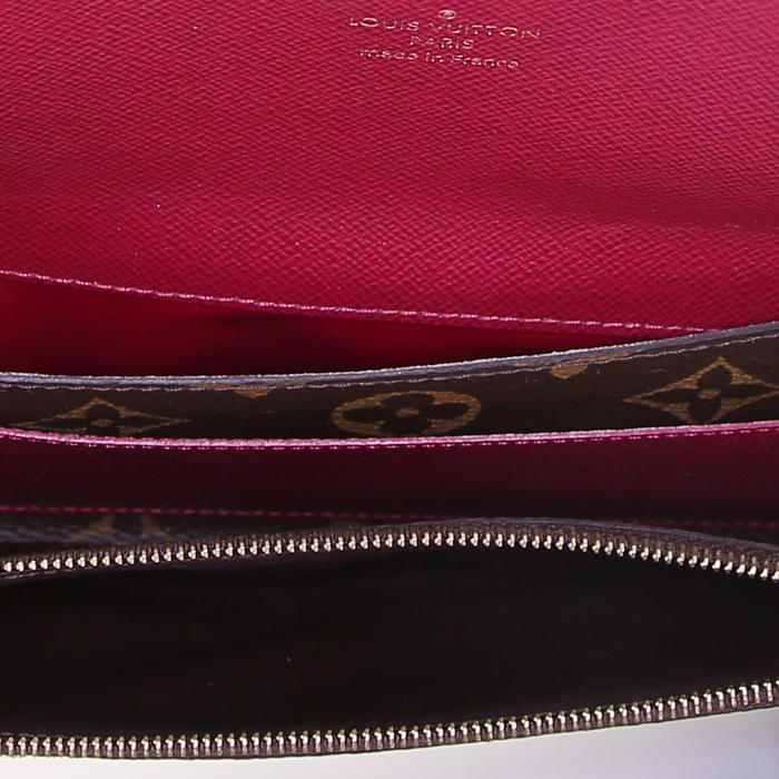 Billetera Louis Vuitton Emilie en lona Monogram marrón y cuero color frambuesa - Detail D2
