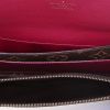 Billetera Louis Vuitton Emilie en lona Monogram marrón y cuero color frambuesa - Detail D2 thumbnail