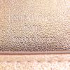 Bolsito de mano Louis Vuitton Louise en cuero dorado - Detail D3 thumbnail