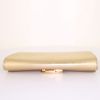 Louis Vuitton Louise pouch in gold leather - Detail D4 thumbnail