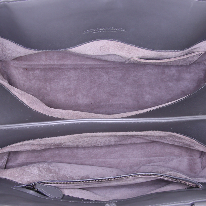 Shopping bag Bottega Veneta Fourre-tout in pelle intrecciata grigia - Detail D2