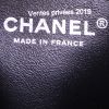 Borsa a tracolla Chanel Mini Timeless in pelle trapuntata a zigzag nera - Detail D3 thumbnail