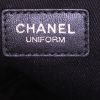 Bolsito-cinturón Chanel en cuero acolchado negro - Detail D3 thumbnail
