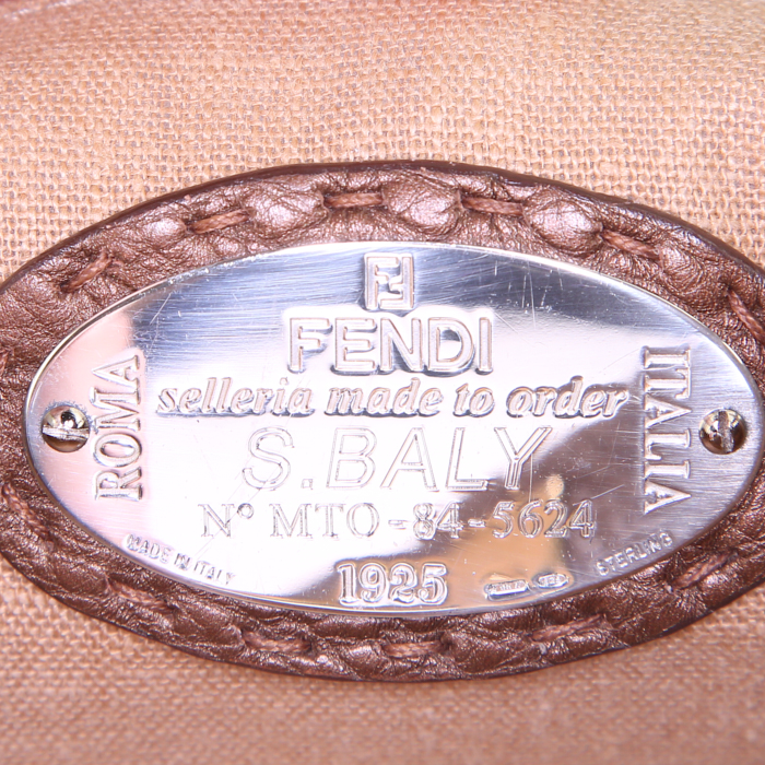 Borsa da spalla o a mano Fendi Peekaboo Selleria modello grande in pelle martellata bronzo - Detail D4