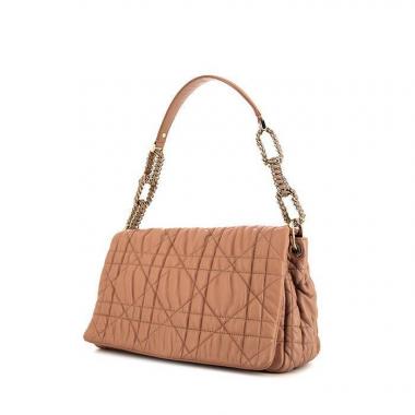 Bolso para llevar al hombro o en la mano Dior Délices en cuero acolchado beige rosado y satén beige