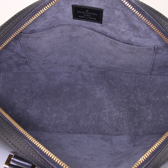 Sac à main Louis Vuitton Jasmin en cuir épi noir - Detail D2