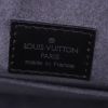 Sac à main Louis Vuitton Jasmin en cuir épi noir - Detail D3 thumbnail