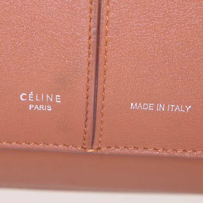 Celine Tri-Fold handbag in brown leather - Detail D3