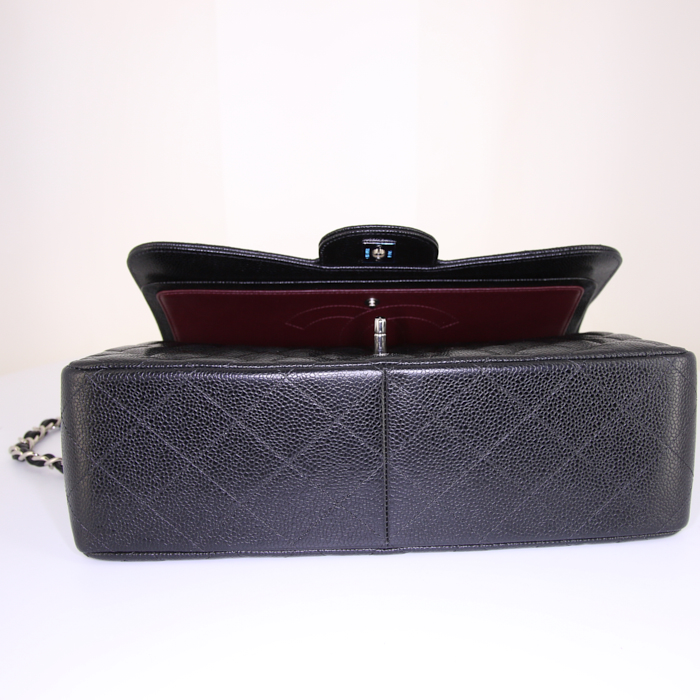 Borsa Chanel Timeless jumbo in pelle martellata e trapuntata nera - Detail D5