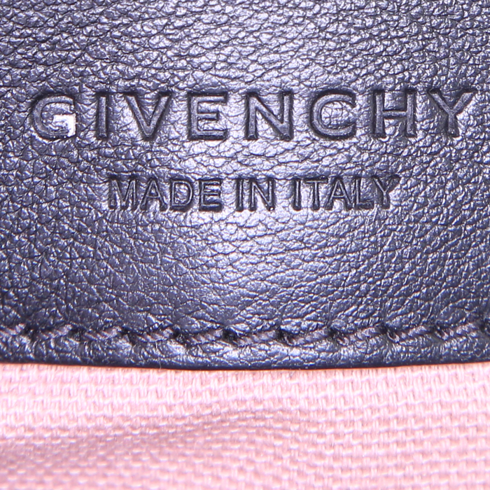 Bolso bandolera Givenchy Obsedia en cuero plateado, rosa y negro - Detail D3