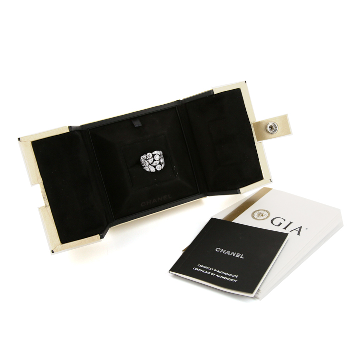 Anello Chanel Lucienne in oro bianco e diamanti - Detail D2