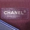 Bolso bandolera Chanel Mademoiselle en cuero acolchado azul marino - Detail D4 thumbnail