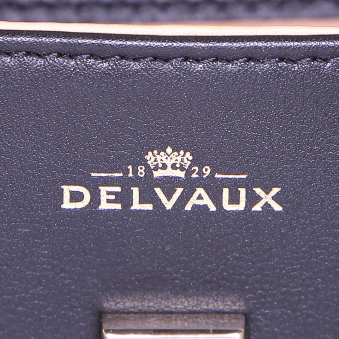 Delvaux Tempête handbag in black leather - Detail D4