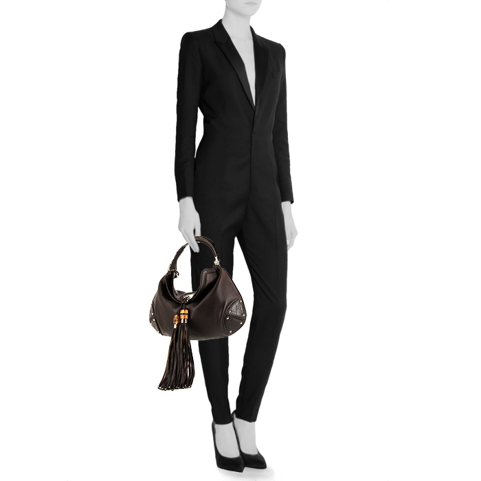 Gucci Bamboo Indy Hobo bag worn on the shoulder or carried in the hand in brown leather and bamboo - Detail D1