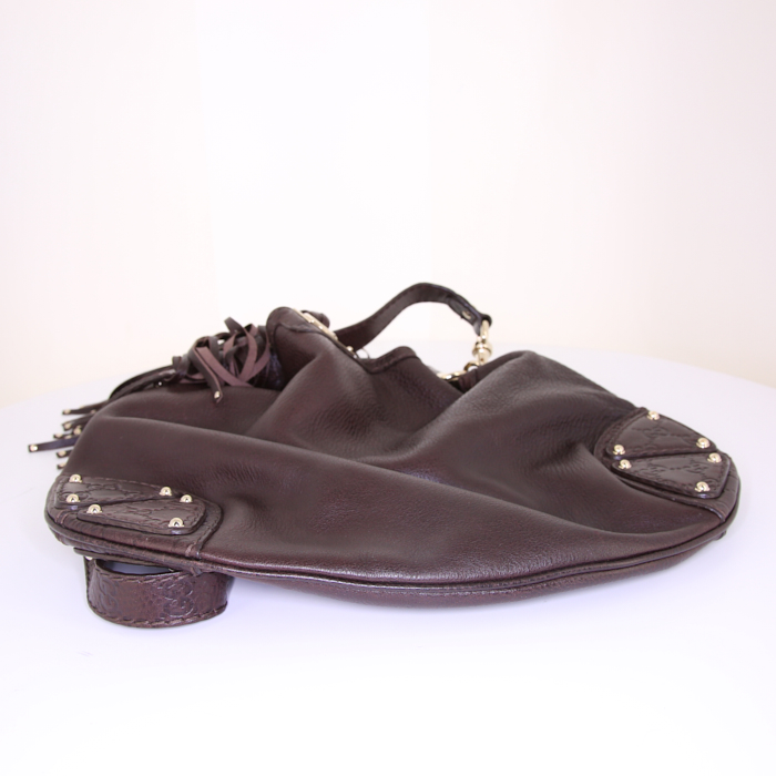 Gucci Bamboo Indy Hobo bag worn on the shoulder or carried in the hand in brown leather and bamboo - Detail D5