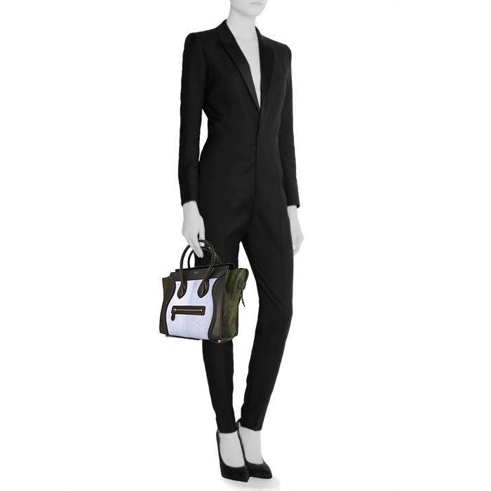 Celine Luggage medium model handbag in light blue and khaki bicolor foal and black leather - Detail D1