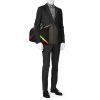 Bolsa de viaje Louis Vuitton Keepall - Luggage en cuero taiga negro - Detail D2 thumbnail