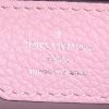 Louis Vuitton Capucines handbag in pink grained leather - Detail D4 thumbnail