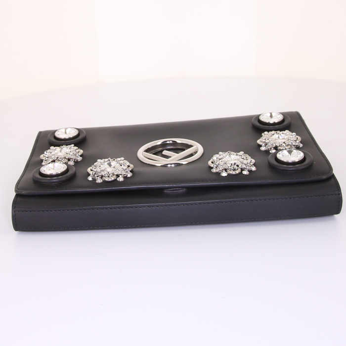 Borsa a tracolla Fendi Kan I in pelle nera - Detail D4