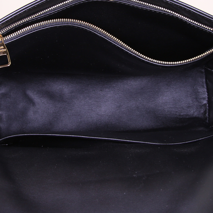 Bolso para llevar al hombro o en la mano Louis Vuitton Malletage en cuero acolchado tricolor rojo, blanco y negro - Detail D2