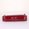 Bolsito de mano Dior Cannage en charol rojo - Detail D4 thumbnail