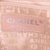 Borsa Chanel Petit Shopping in pelle beige - Detail D3 thumbnail