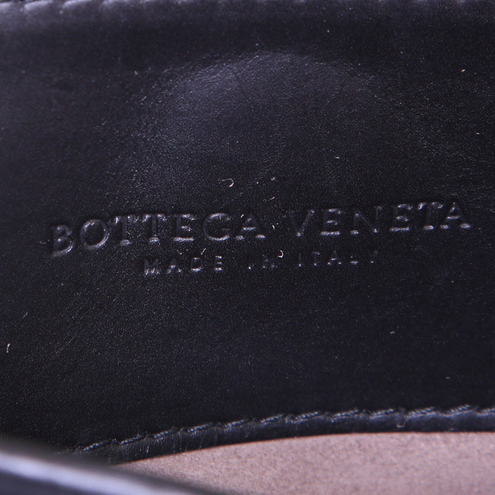 Bottega Veneta Roma mini handbag in black intrecciato leather - Detail D4