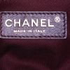 Chanel Baguette shoulder bag in blue quilted leather - Detail D4 thumbnail