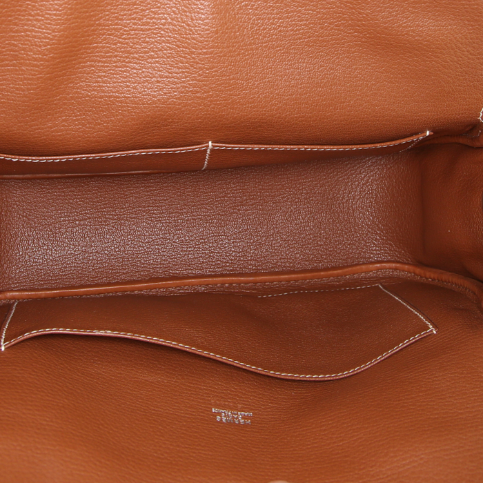 Bolso para llevar al hombro Hermès Rugby en cuero Barenia color oro y lona beige crudo - Detail D2