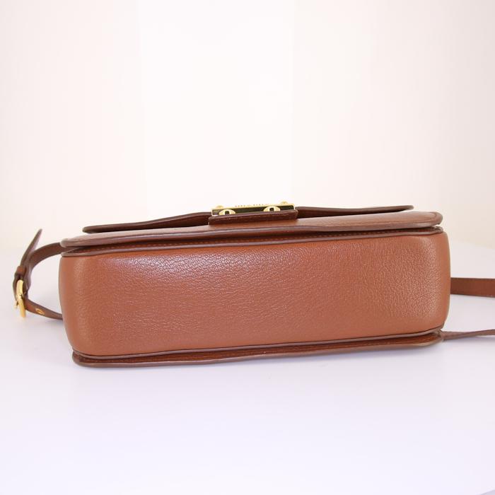Miu Miu Madras shoulder bag in brown leather - Detail D5
