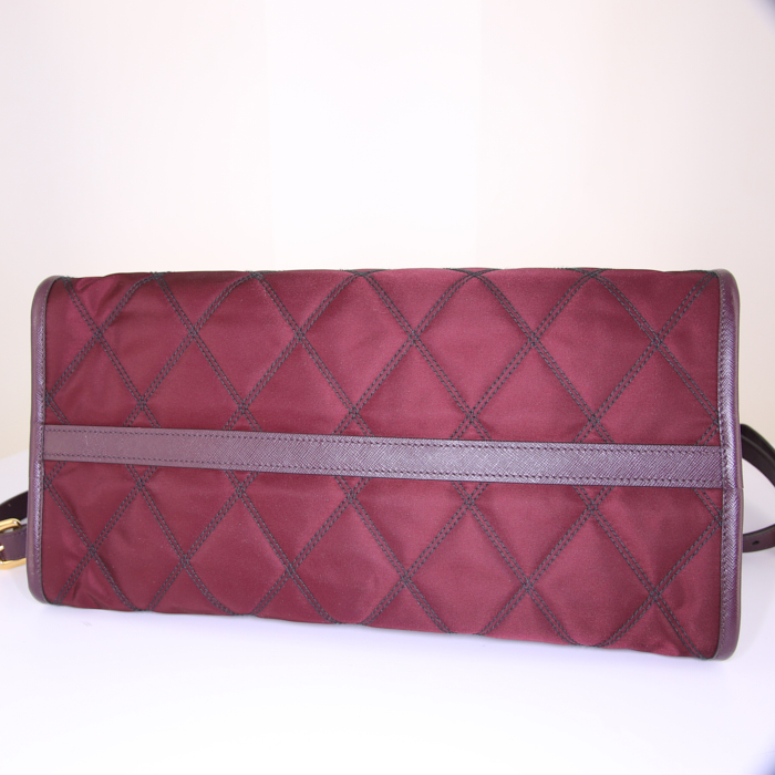 Prada Nylon shopping bag in purple quilted canvas and purple leather - Detail D5