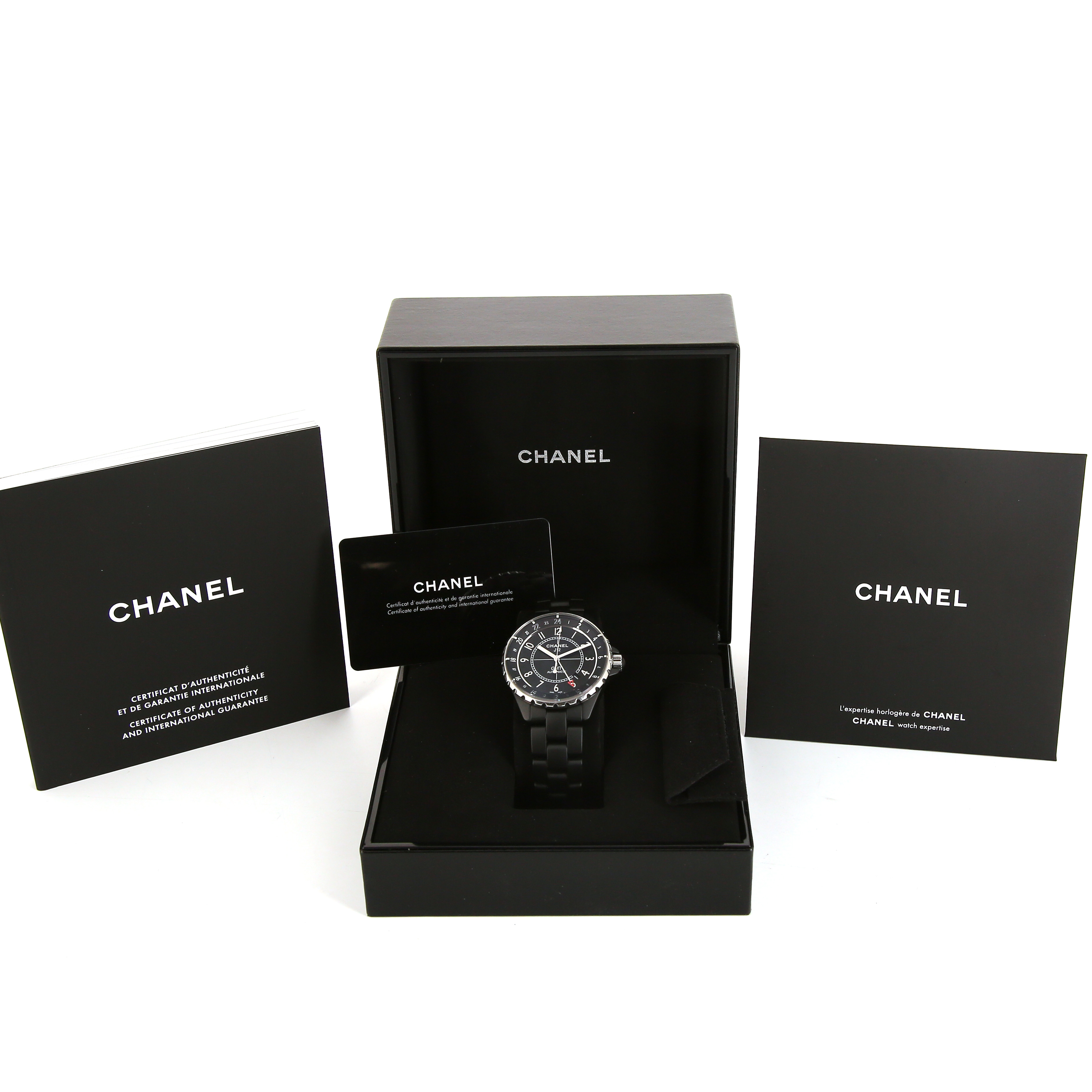 Montre Chanel J12 en céramique noir mat Vers  2013 - Detail D2