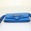 Gucci shoulder bag in blue leather - Detail D4 thumbnail
