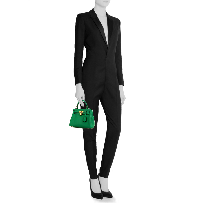 Sac à main Hermes Kelly 25 cm en cuir Swift vert Bamboo - Detail D1