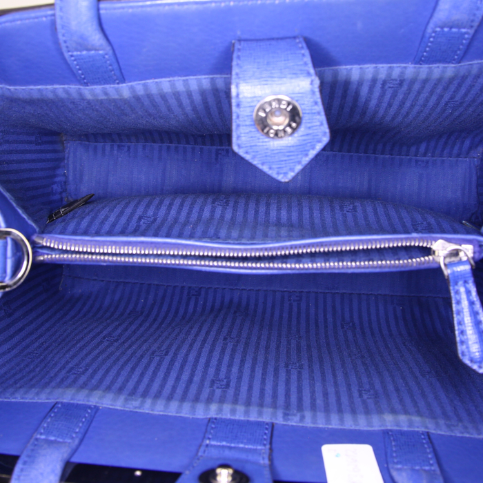 Fendi 2 Jours small model handbag in blue leather - Detail D2