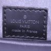 Sac bandoulière Louis Vuitton Jasmin en cuir épi noir - Detail D4 thumbnail