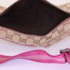 Pochette-cintura Gucci in tela monogram beige e pelle rosa - Detail D2 thumbnail