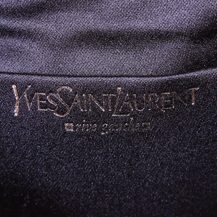 Bolso de mano Yves Saint Laurent Mombasa en cuero negro - Detail D3
