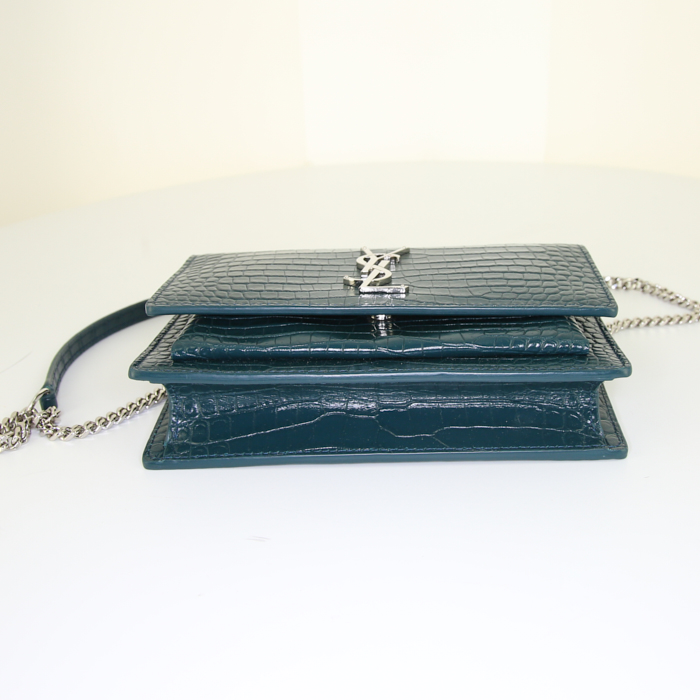 Saint Laurent Sunset shoulder bag in green leather - Detail D4
